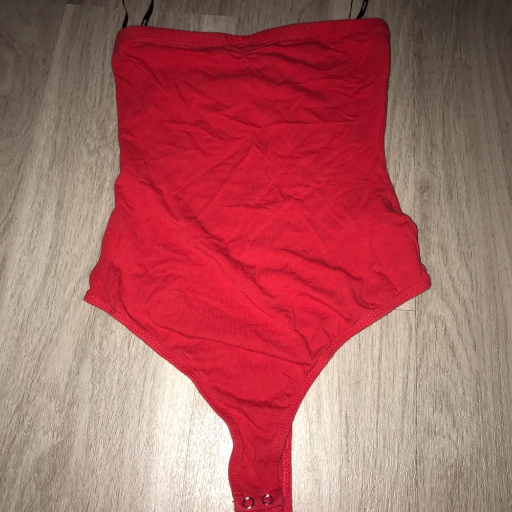 Forever 21 set of 3 body suits! Size small